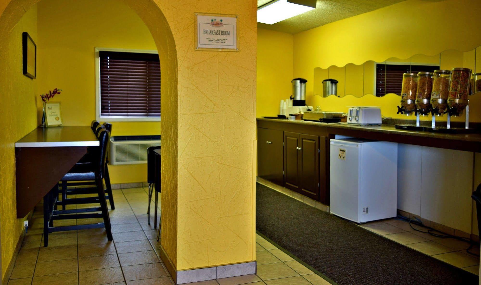 Centre Suite Inns Motel Bonnyville Exterior foto